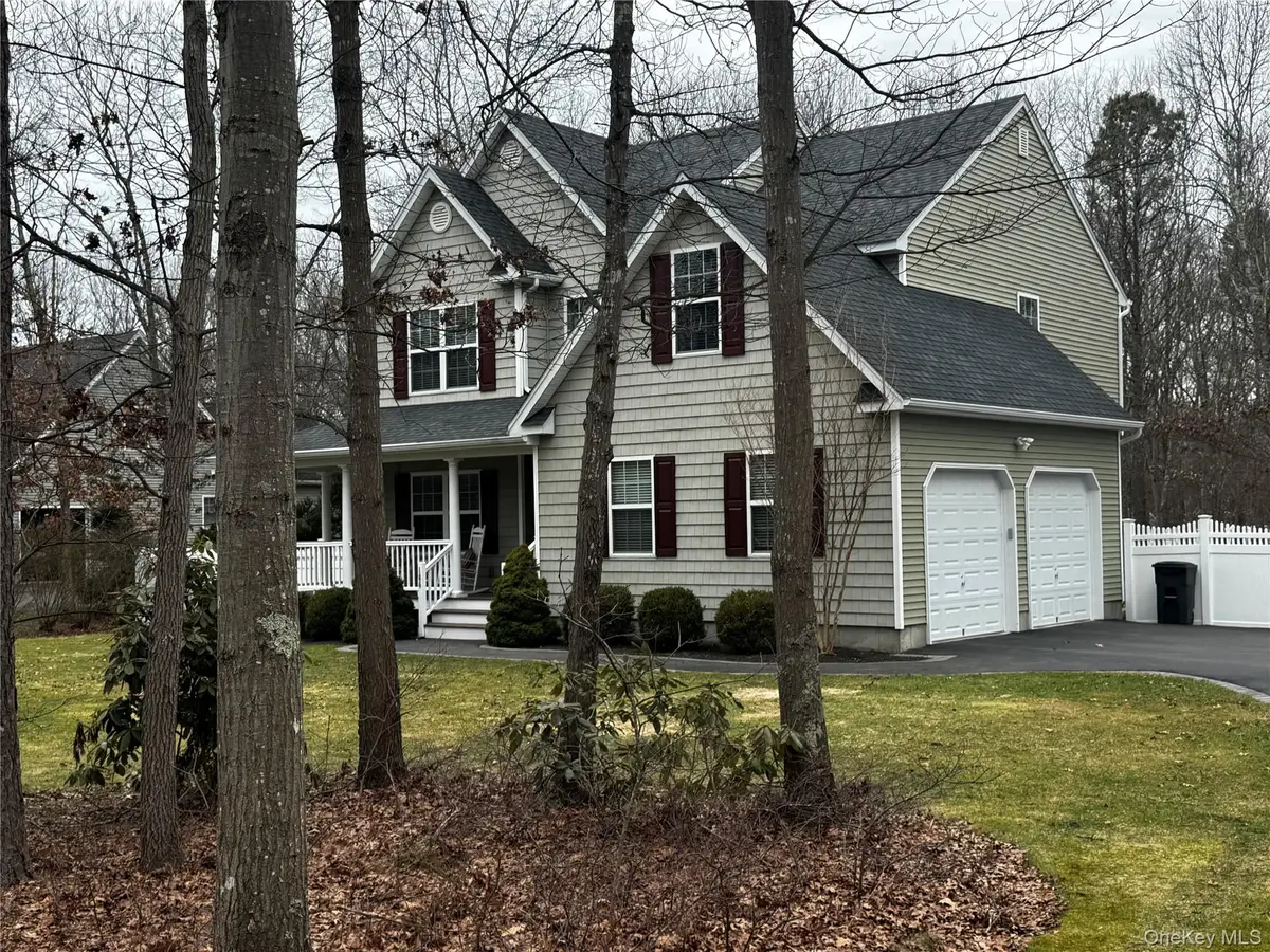 186 Bernstein Boulevard, Center Moriches, NY 11934 - #1