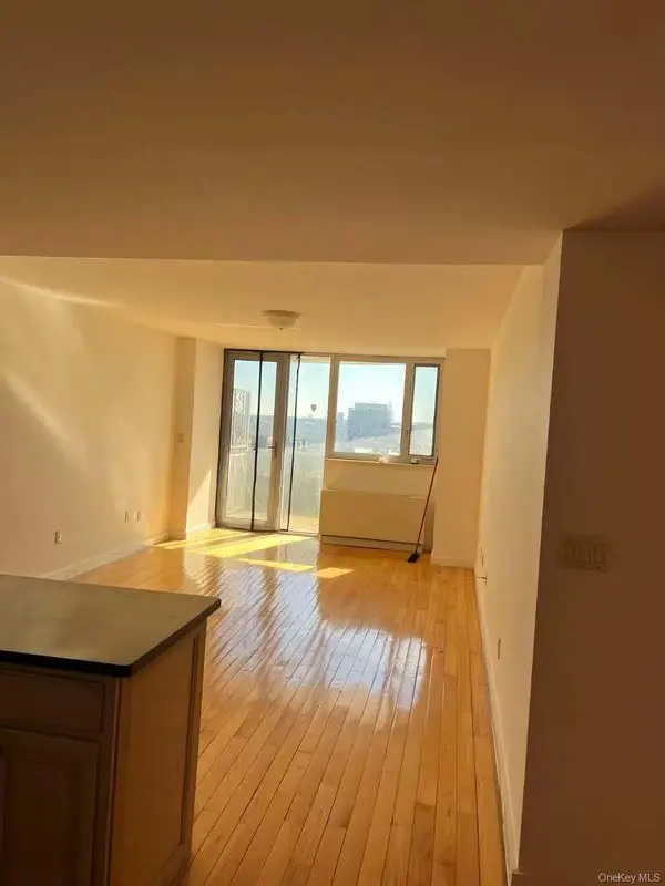 13338 Sanford Avenue #15E, Flushing, NY 11355