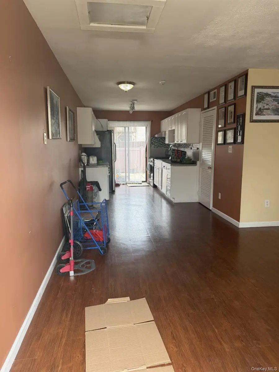 92 Gauguin Court #92, Middle Island, NY 11953 - #3