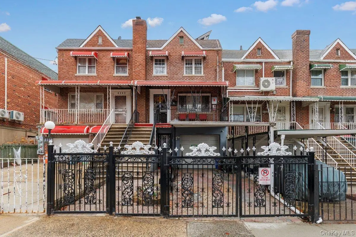 3241 Colden Avenue, Bronx, NY 10469 - #1