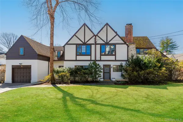 6 Walbrooke Circle, Scarsdale, NY 10583