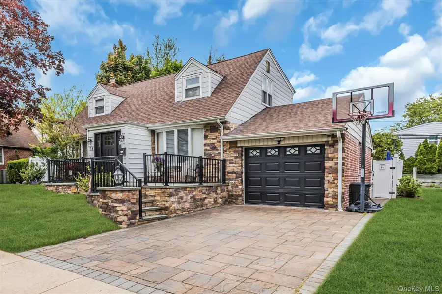26 Herbert Drive, New Hyde Park, NY 11040 - #2
