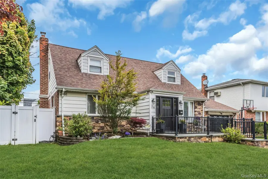 26 Herbert Drive, New Hyde Park, NY 11040 - #3