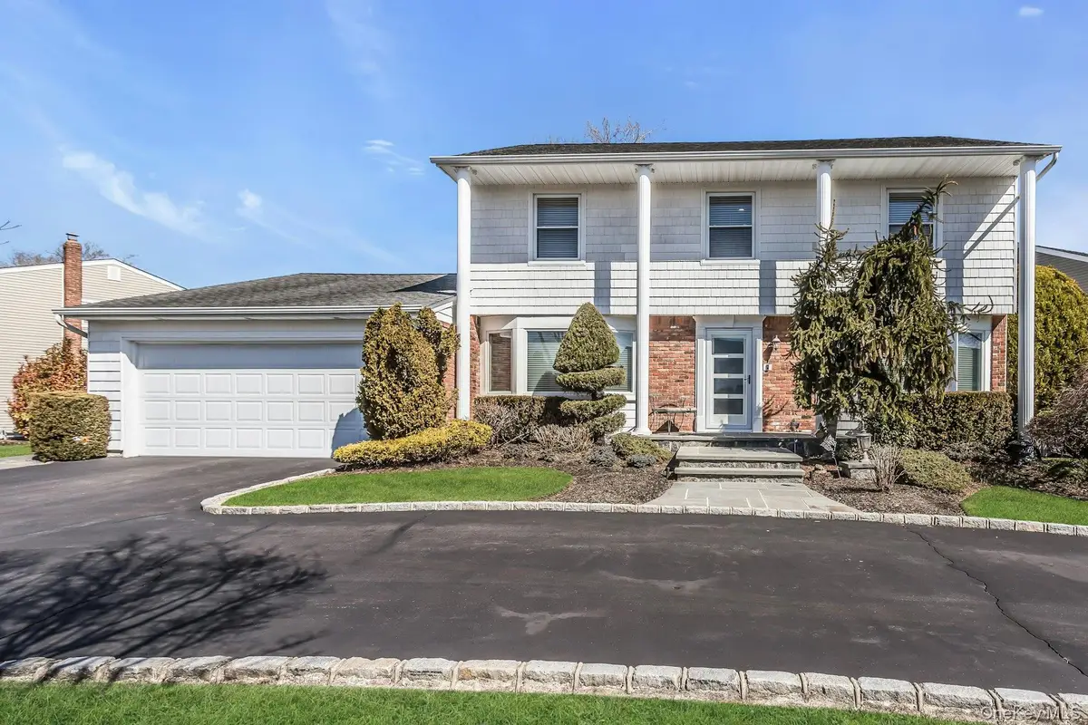 5 Jan Lane, Woodbury, NY 11797 - #1