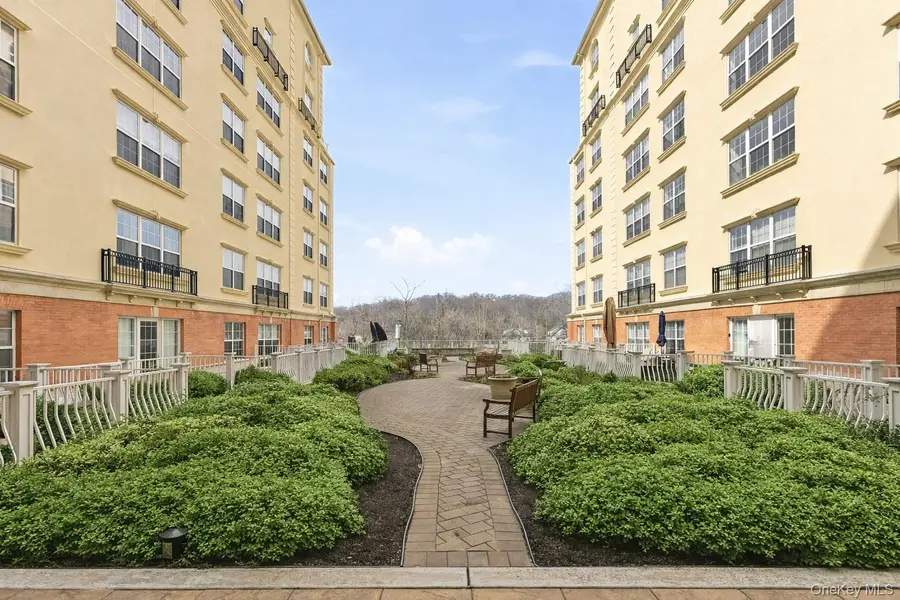 10 Byron Place #804, Larchmont, NY 10538 - #2