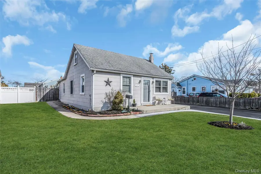 87 Kellum, West Babylon, NY 11704 - #3