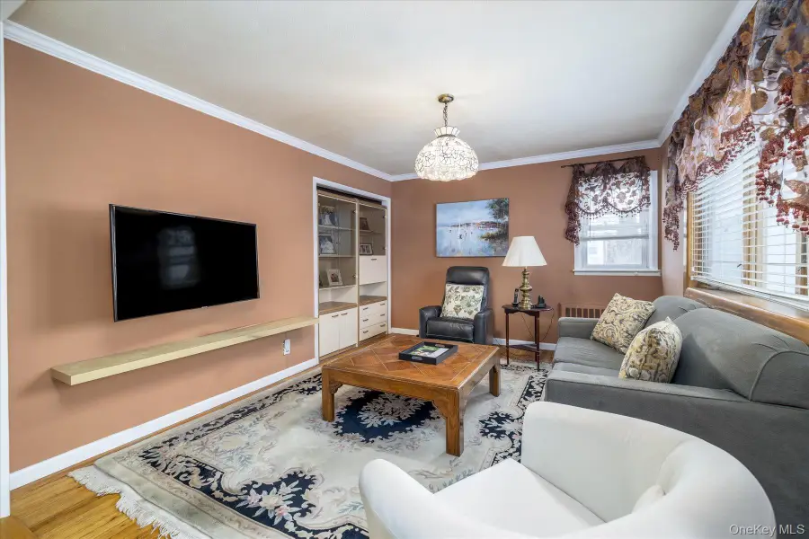 158 Roosevelt Avenue, Freeport, NY 11520 - #3