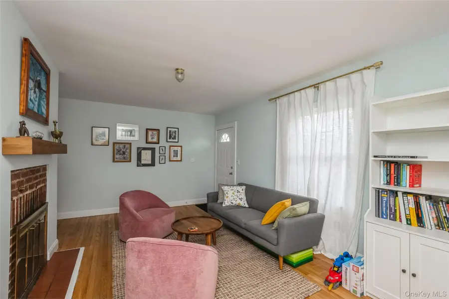 413 3rd Street, East Northport, NY 11731 - #3