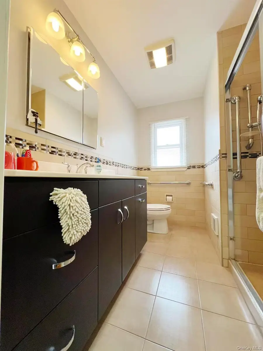 260-01 57th Avenue, Little Neck, NY 11362 - #3