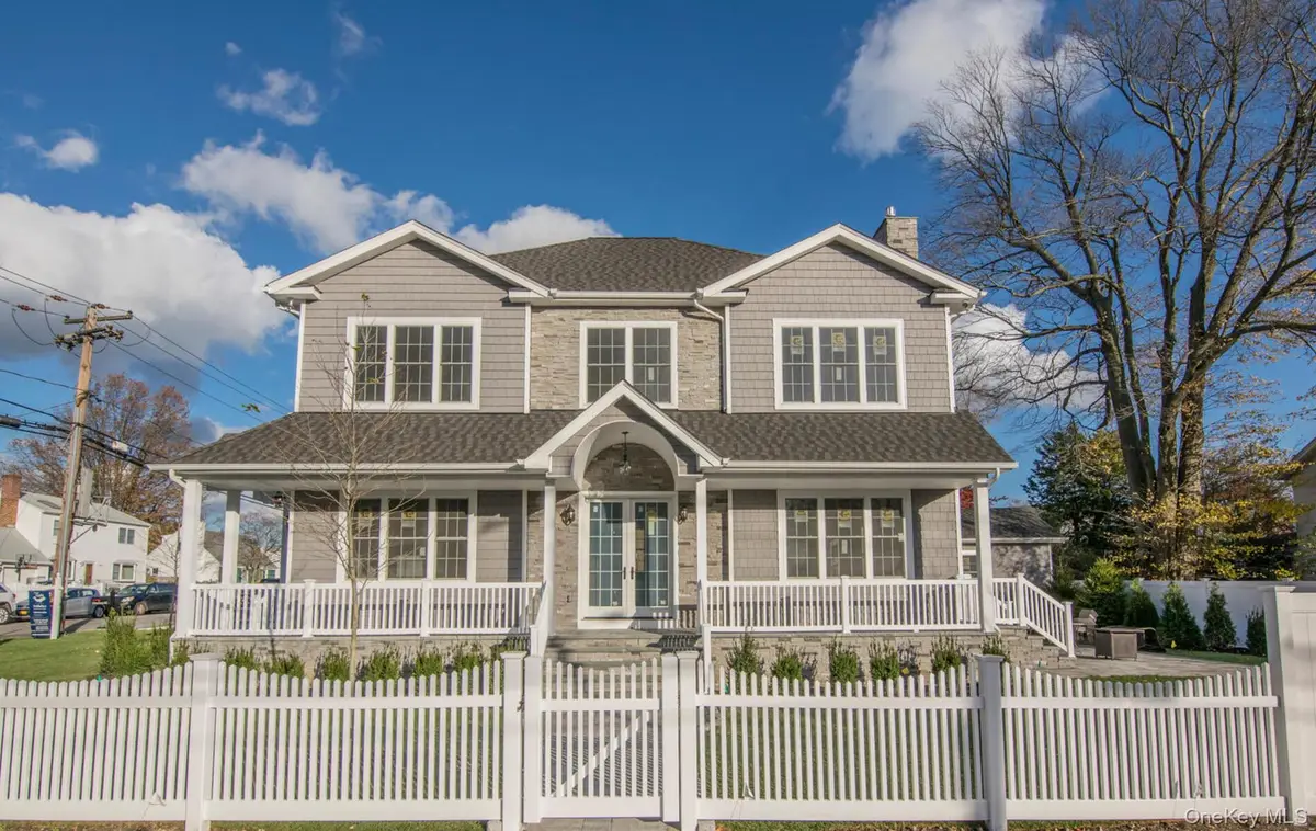 2 Seaman, Glen Cove, NY 11542 - #1
