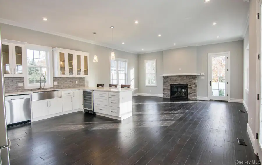 2 Seaman, Glen Cove, NY 11542 - #2
