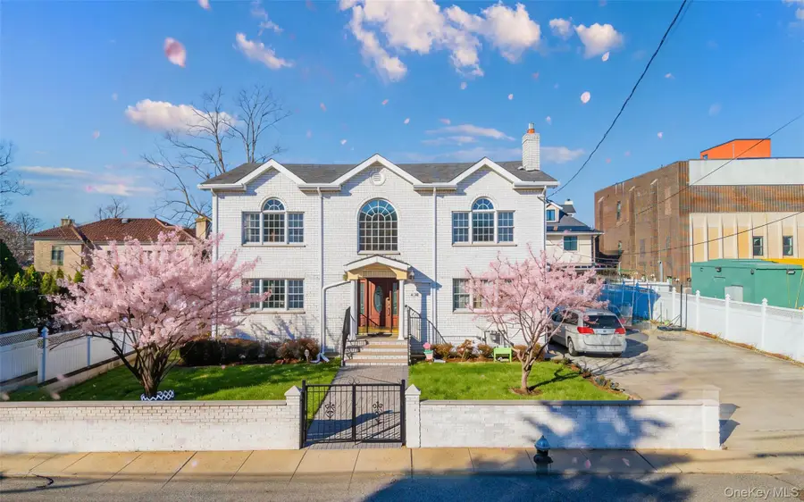 45-12 244th Street, Little Neck, NY 11362 - #2