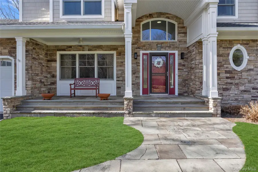 9 Walden Place, Huntington, NY 11743 - #2