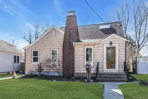 306 Park Avenue, Freeport, NY 11520