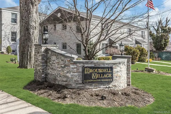 80 Seacliff Avenue #U, Glen Cove, NY 11542