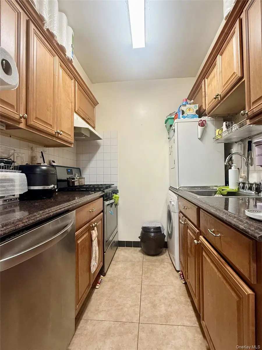 4260 157th Street #3D, Flushing, NY 11355 - #3