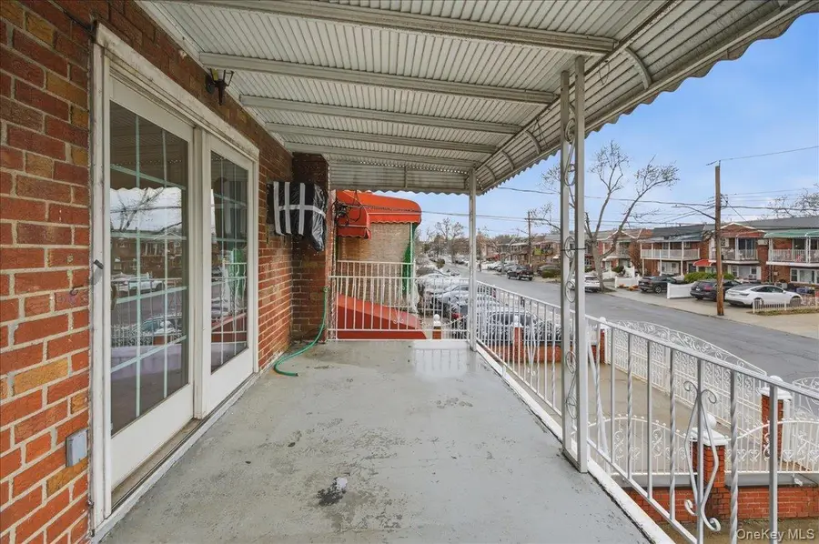 707 Hollywood Avenue, Bronx, NY 10465 - #2