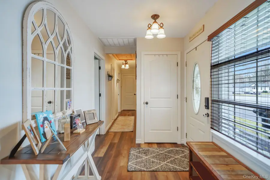 15 Vee Jay Drive, Shoreham, NY 11786 - #3