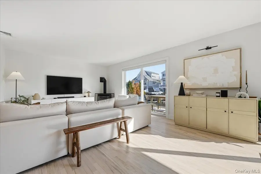 141 Annuskemunnica Road, Babylon, NY 11702 - #3