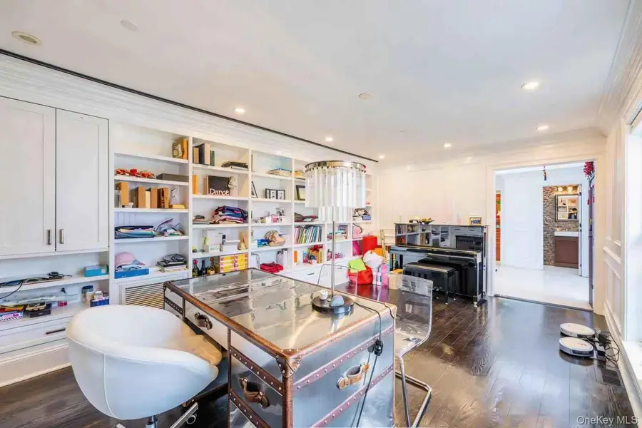 26 Birchdale Lane, Port Washington, NY 11050 - #3
