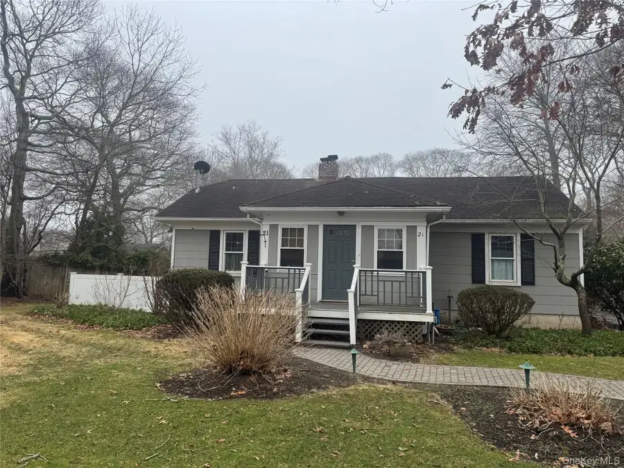 21 King Street, Hampton Bays, NY 11946 - #3