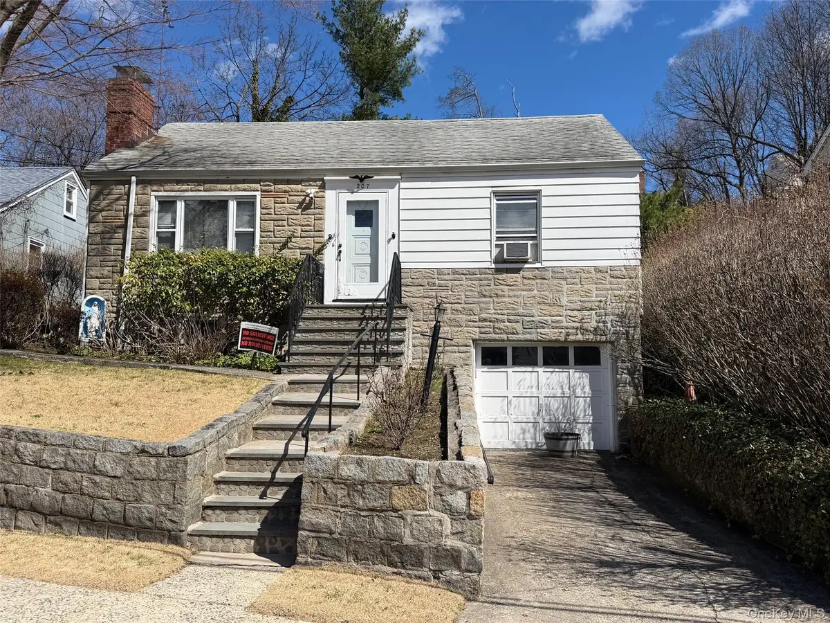 207 Morsemere Avenue, Yonkers, NY 10703 - #1