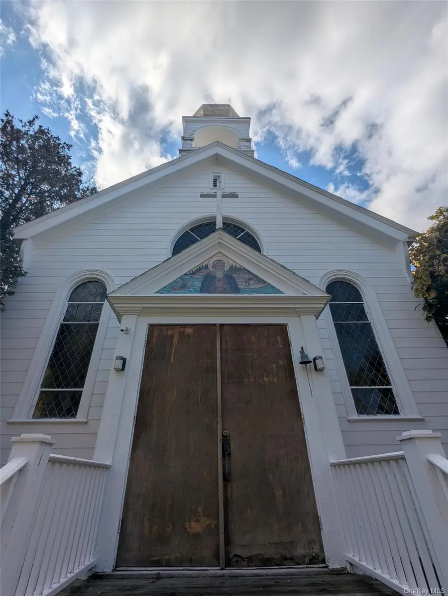 140 Main Street, East Setauket, NY 11733 - #2