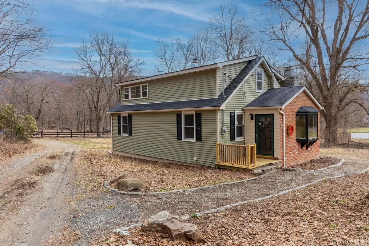 523 Shenandoah Road, Hopewell Junction, NY 12533 - #1