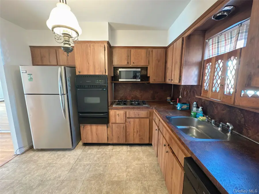 4346 Byrd Street, Flushing, NY 11355 - #3