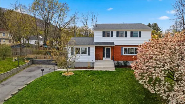 42 Rende Drive, Beacon, NY 12508