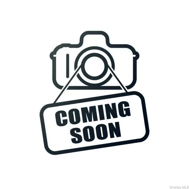 31 Walters Avenue, Syosset, NY 11791 - #1