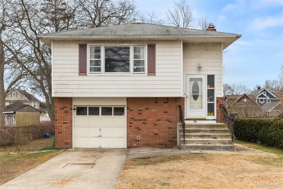 14 Cumberland Street, West Babylon, NY 11704 - #1