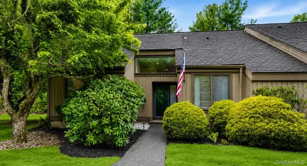 386 Heritage Hills #A, Somers, NY 10589