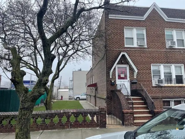 5869 59th Street, Maspeth, NY 11378 - #3