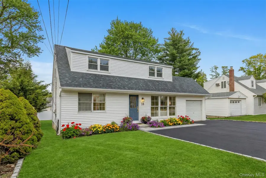 18 Clark Street, Huntington, NY 11743 - #2