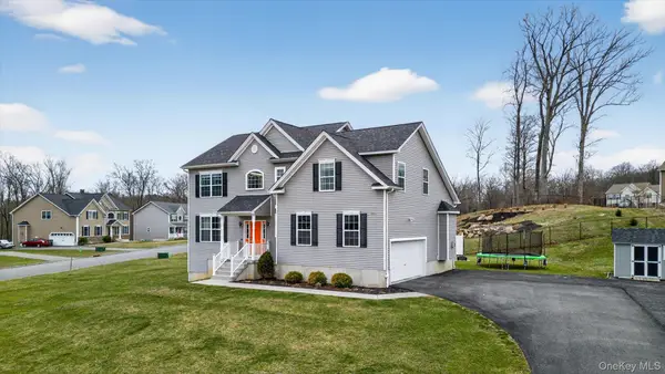 40 Highgrove Drive, Washingtonville, NY 10992