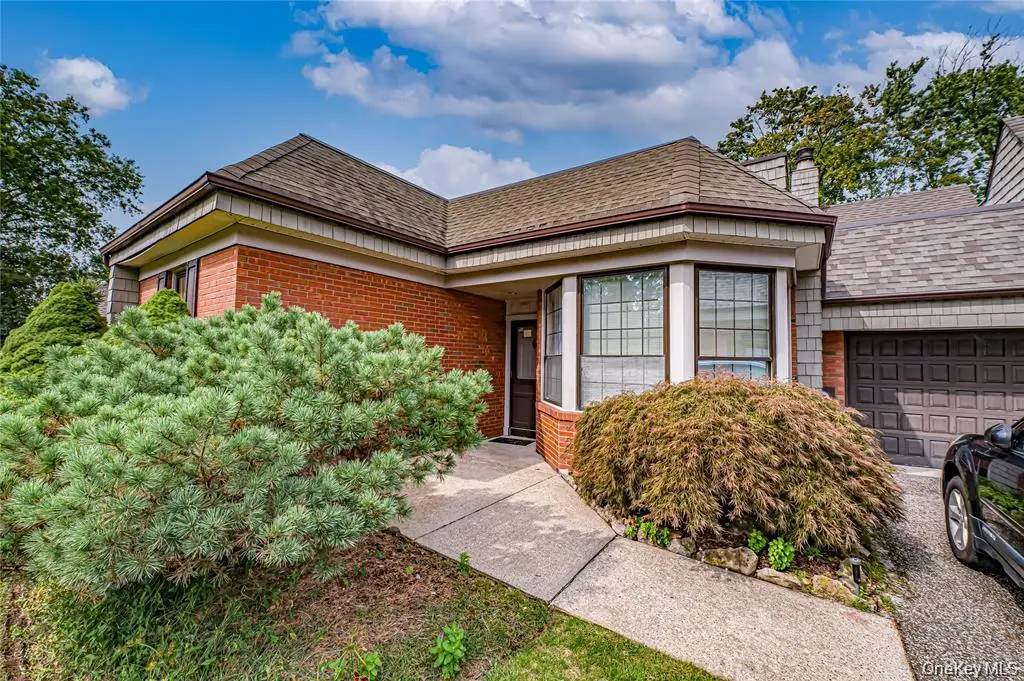 52 E Admirals Drive, Bay Shore, NY 11706 - #1