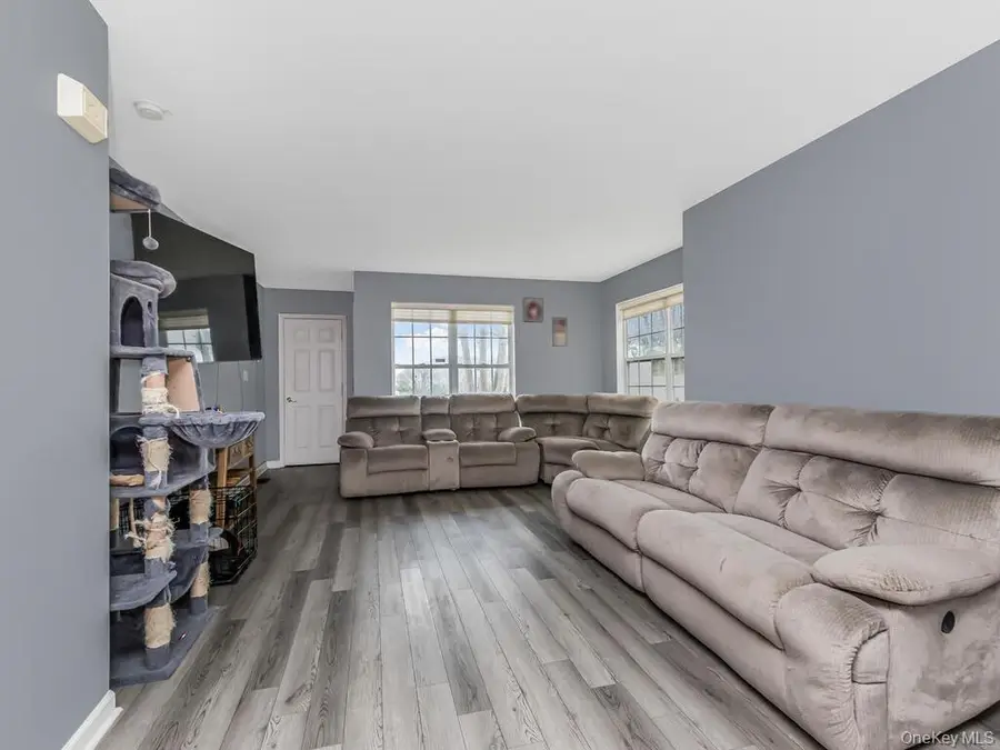 601 Crab Apple Lane, New Windsor, NY 12553 - #3