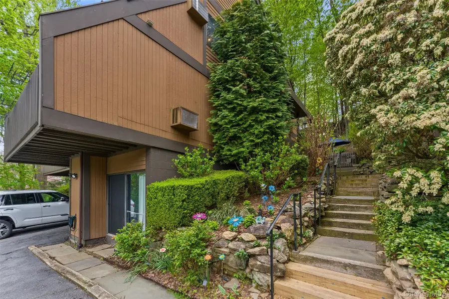 114 Ogden Avenue, Dobbs Ferry, NY 10522 - #2