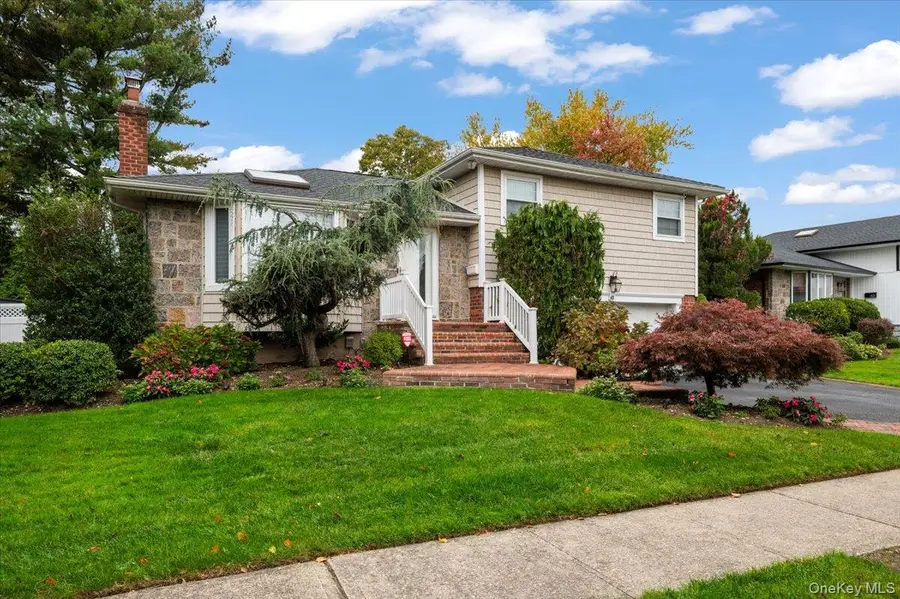 45 Winthrop Road, Plainview, NY 11803 - #2