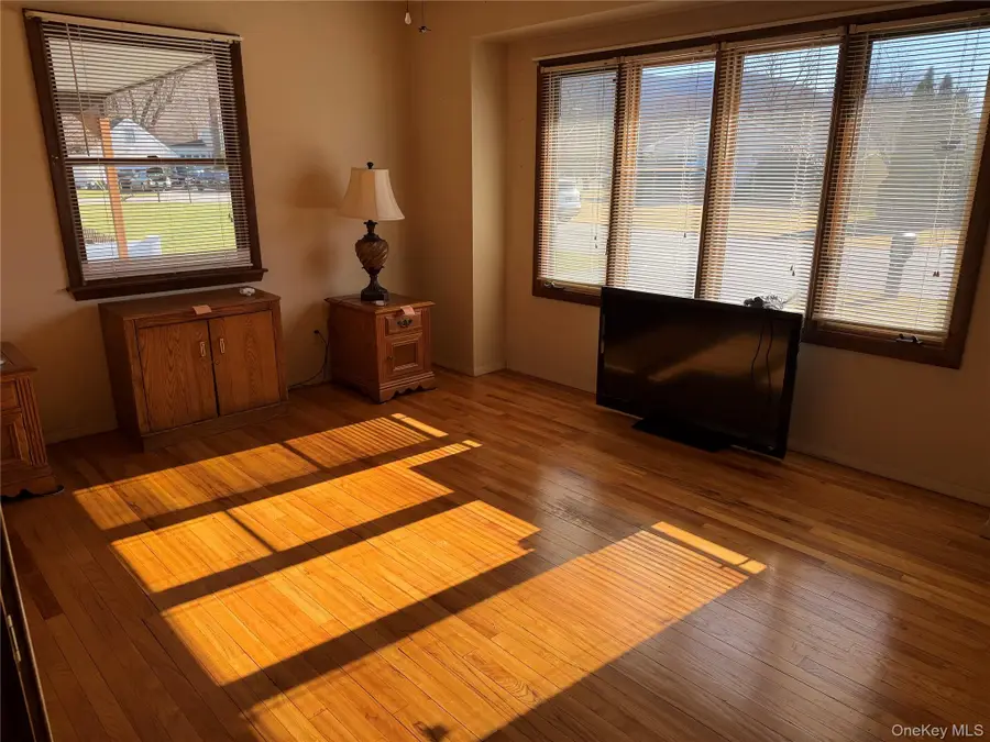 6 Bogardus Road, Fishkill, NY 12524 - #3