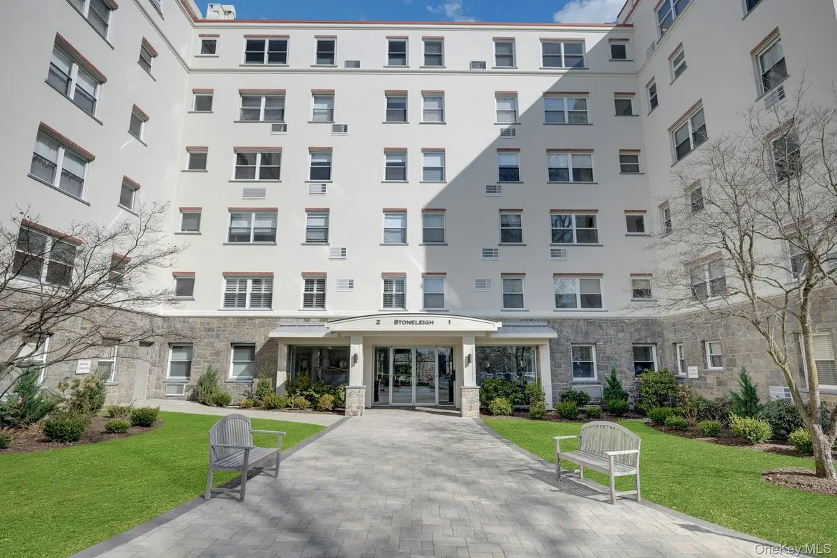 1 Stoneleigh Plaza #1T, Bronxville, NY 10708 - #1