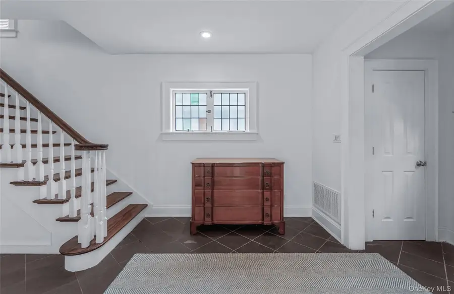 340 Manor Road, Douglaston, NY 11363 - #3