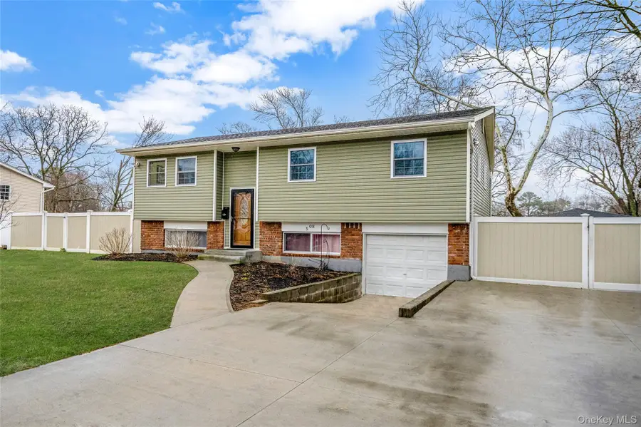 508 Nostrand Avenue, Central Islip, NY 11722 - #3