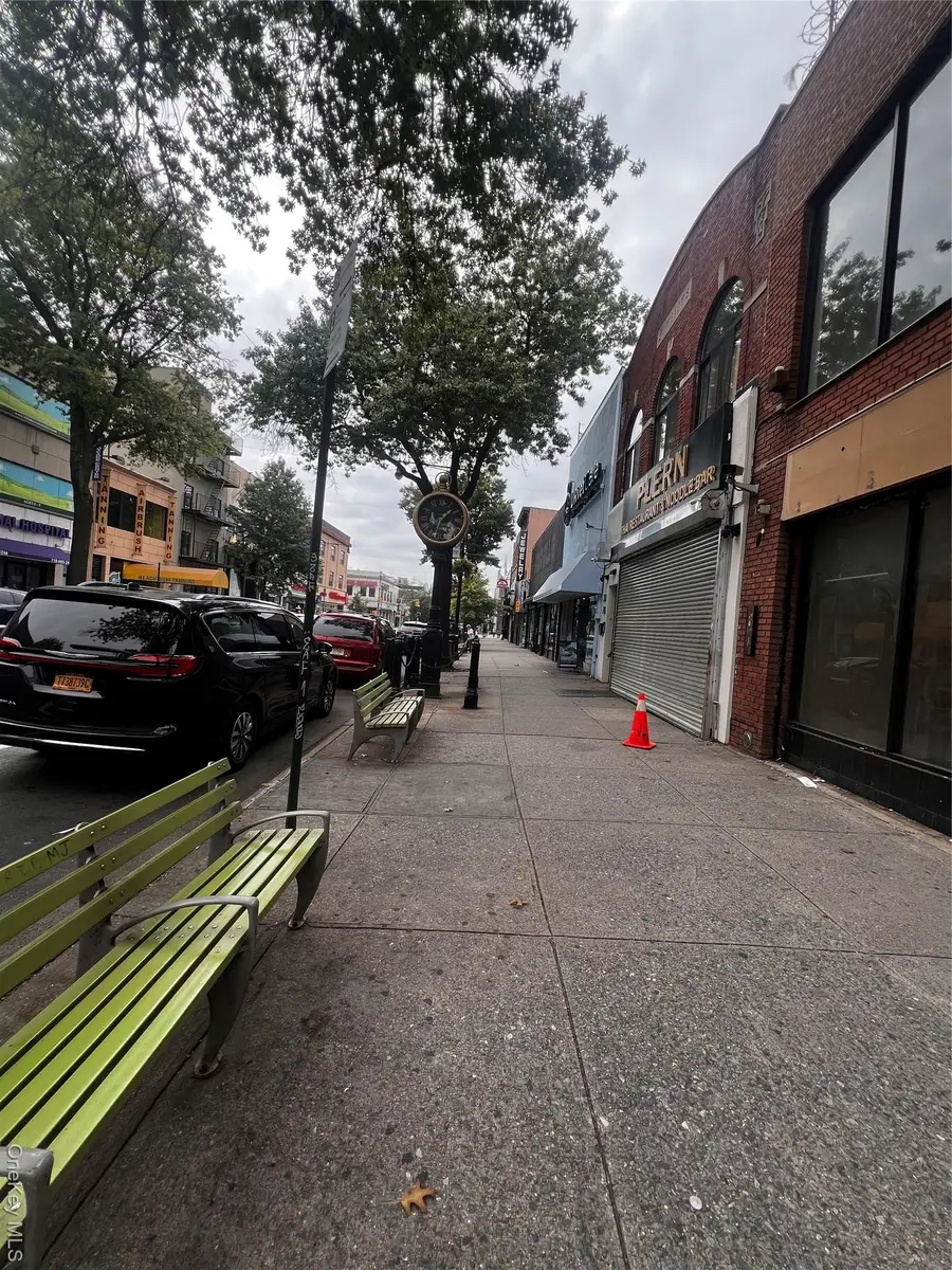 3076 Steinway, Astoria, NY 11103 - #2