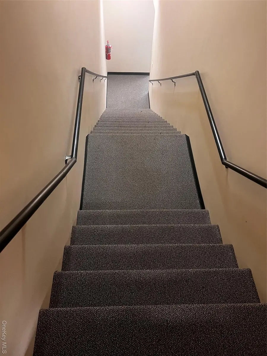 3076 Steinway, Astoria, NY 11103 - #3