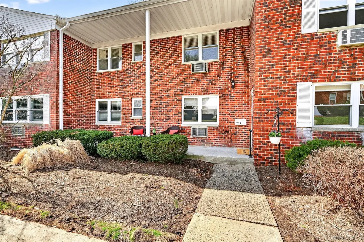 225 N Middletown Road #J, Pearl River, NY 10965 - #1