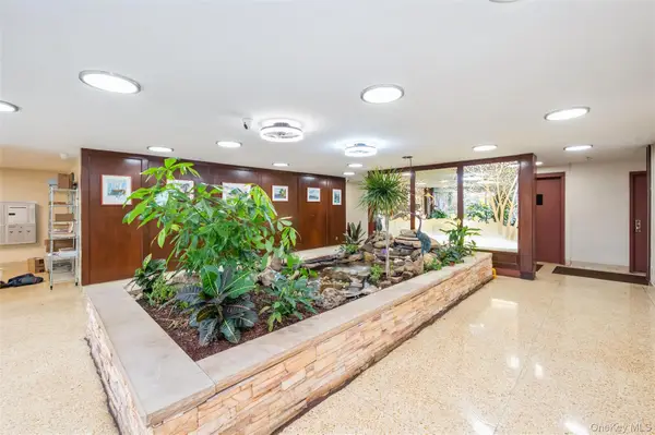 110 Brooklyn Avenue #3Z, Freeport, NY 11520