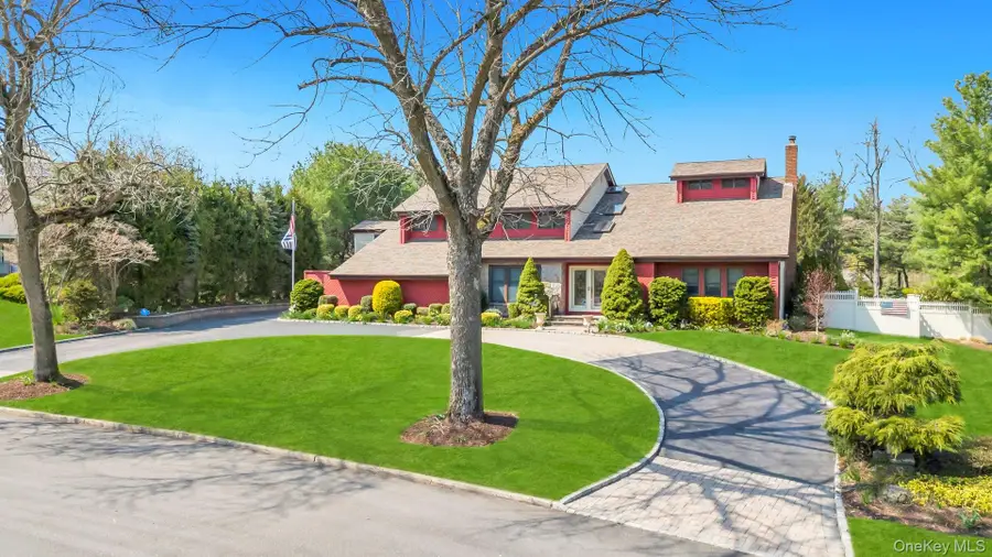 9 Artisan Avenue, Huntington, NY 11743 - #2