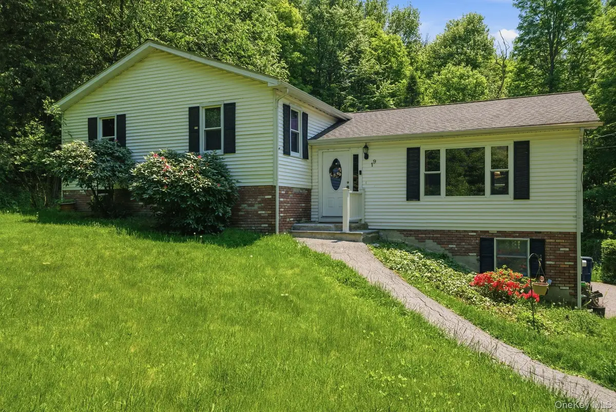 19 Taurat Place, Mahopac, NY 10541 - #1